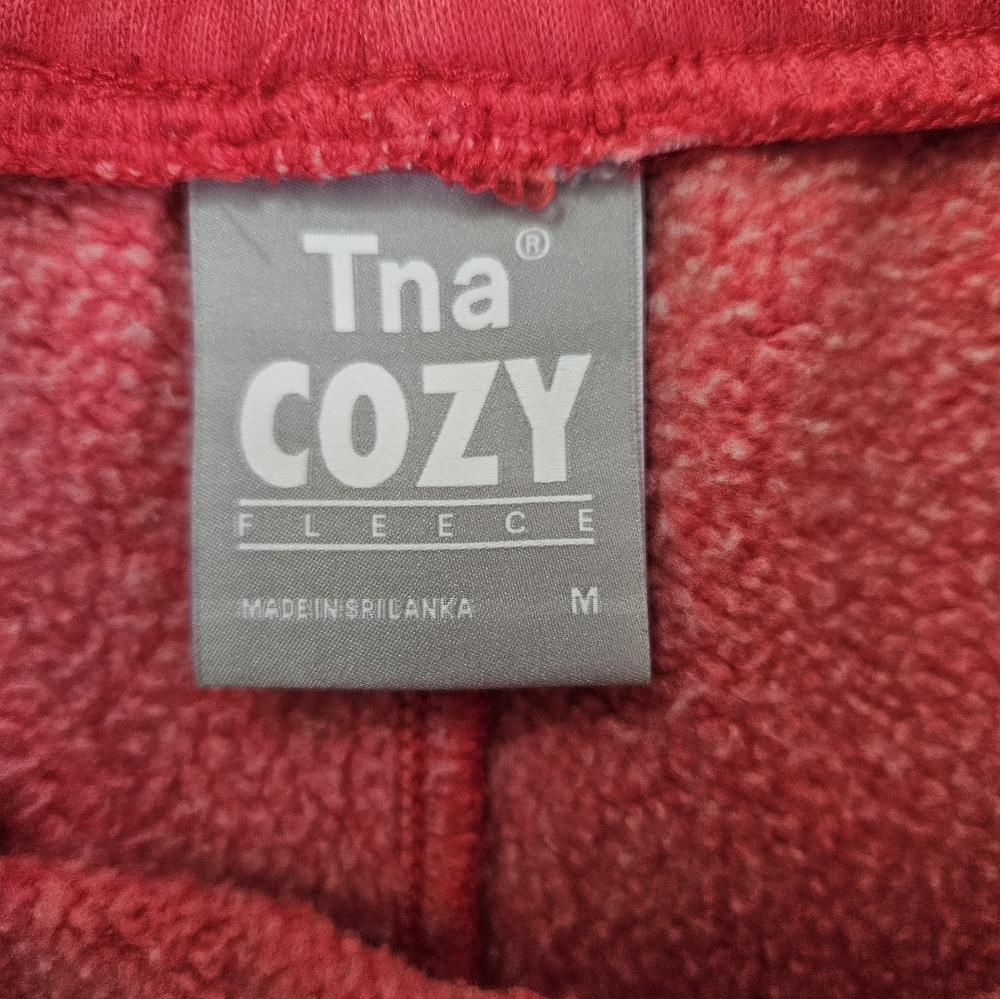 TNA Cozy Fleece Shorts Size Medium - Picture 3 of 5